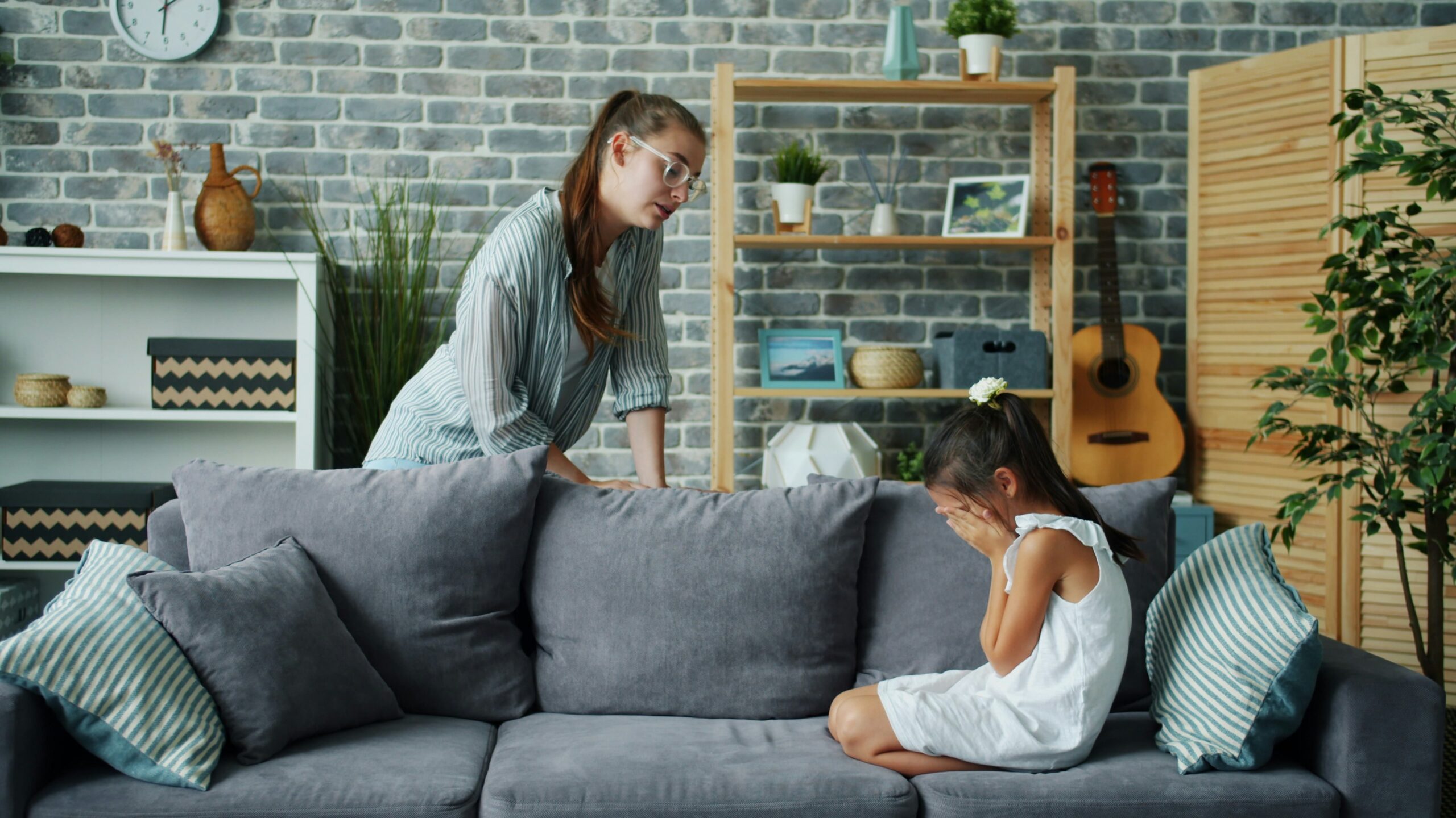 How to Tell Your Kids About Divorce (By Age Group)